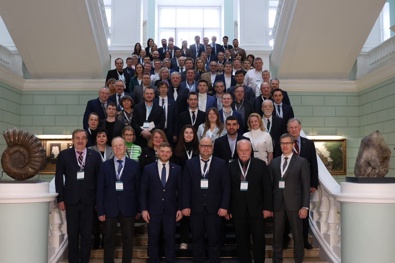 On April 18-19, the Karpinsky Institute hosted the meeting "Prospects for the Development of Regional Geological Exploration of Mineral Resources in the Russian Federation with the Involvement of Mineral Developers’ Own Funds